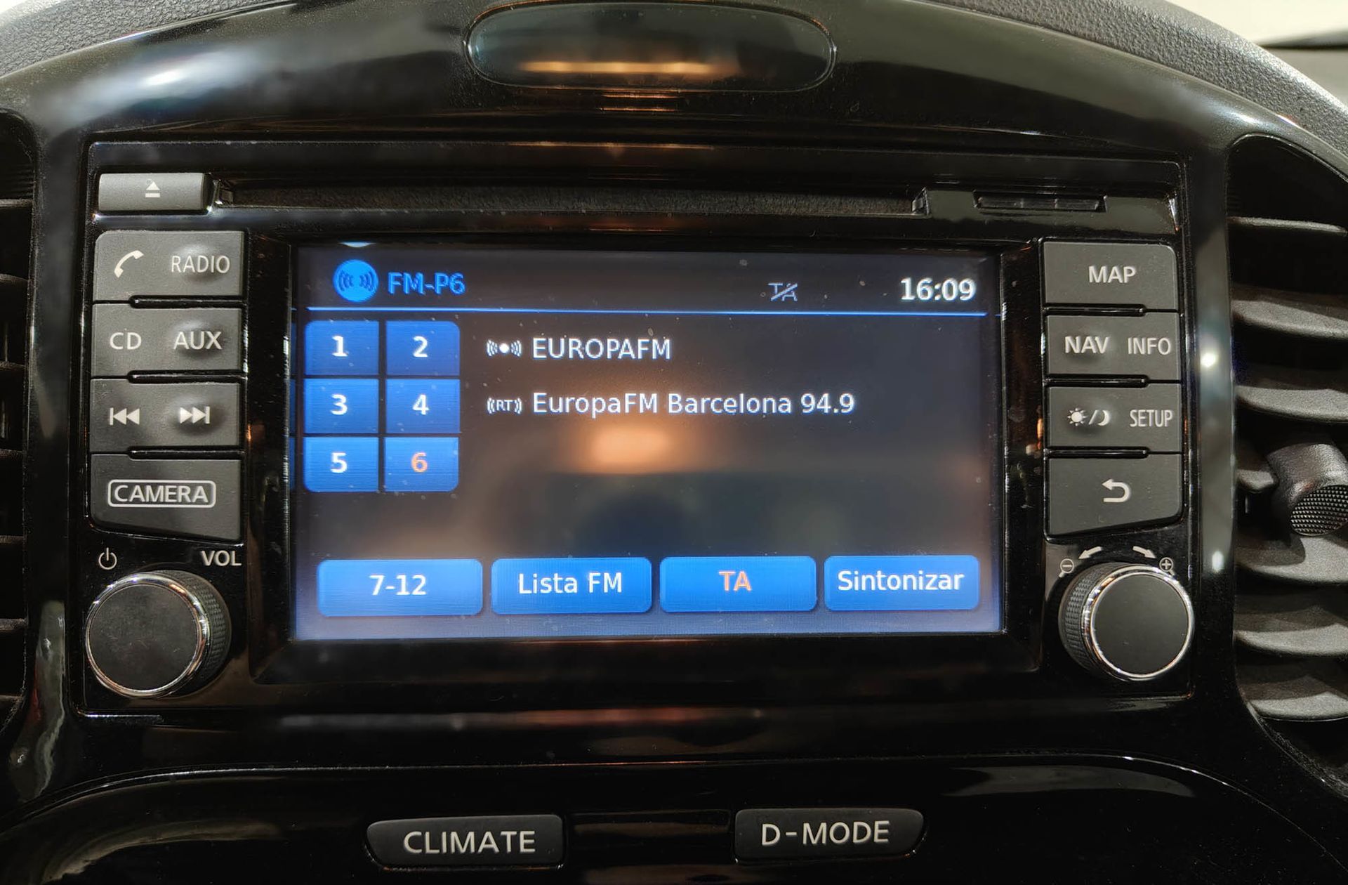 Nissan Juke 1.2 DIG-T N-TEC 4x2 - foto 27