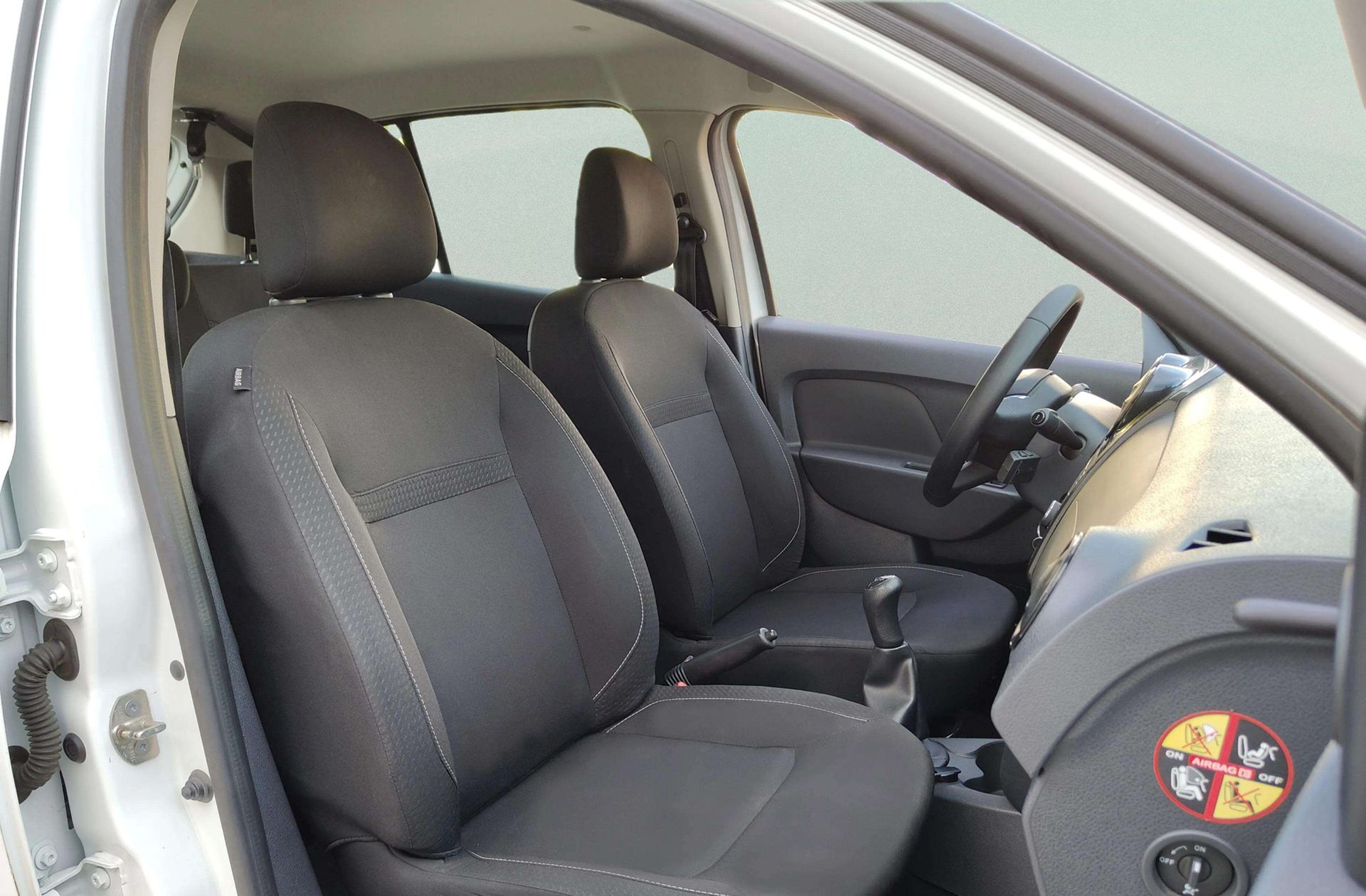 Dacia Sandero Essential 1.0 - foto 14