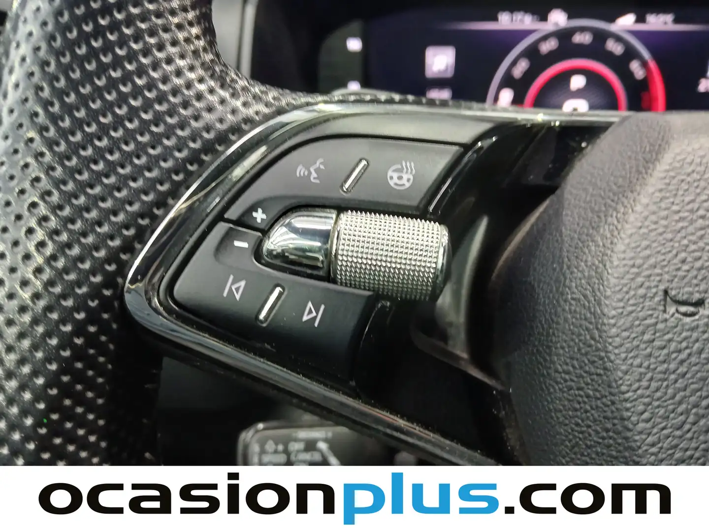 Foto Skoda Karoq Skoda Karoq 1.5 TSI ACT Sportline DSG (150 CV)