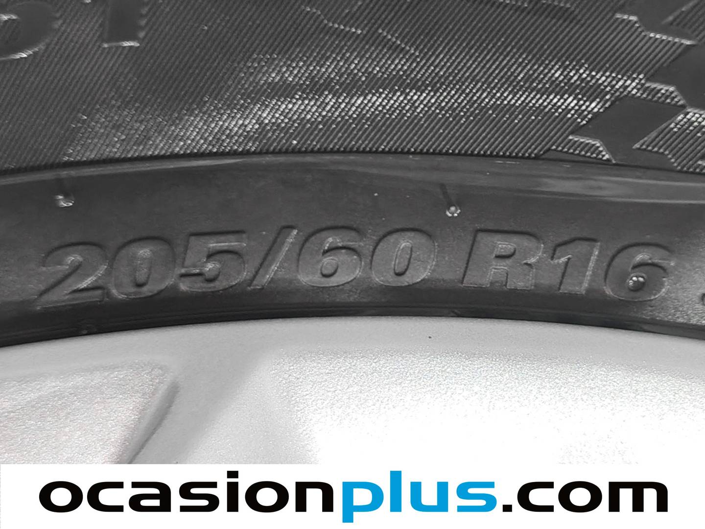 Foto SsangYong Tivoli Ssangyong Tivoli G12T Urban Plus (128 CV)