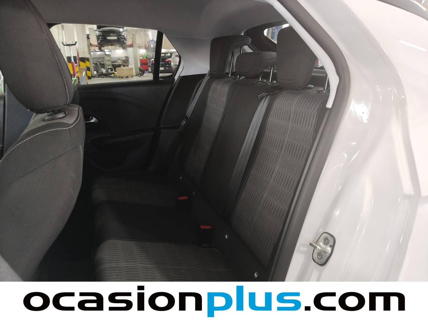 Foto asientos traseros Opel Corsa Opel Corsa 1.2 XEL S&S Edition (75 CV)