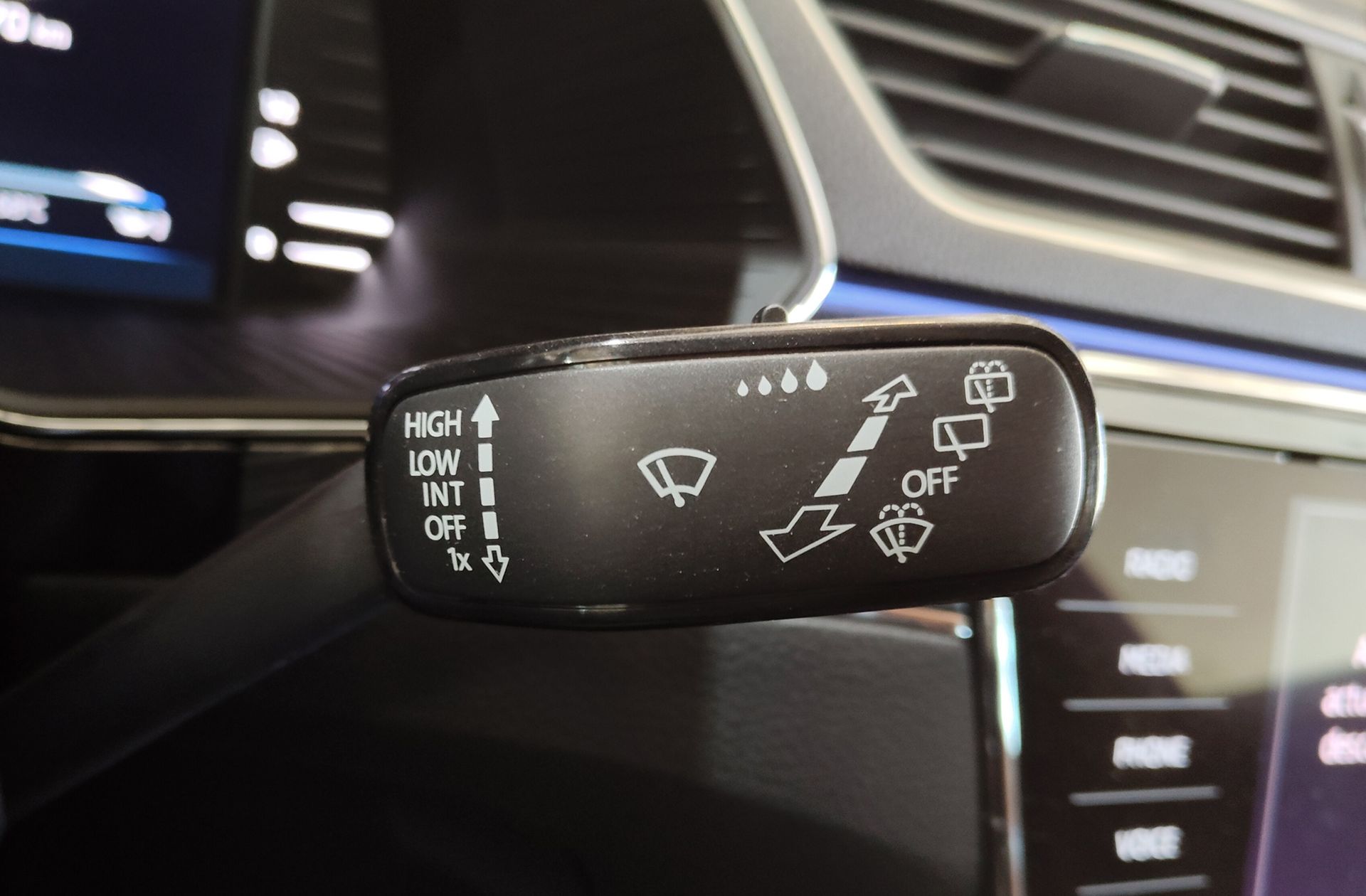 Škoda Superb 1.5 TSI Style DSG - foto 35