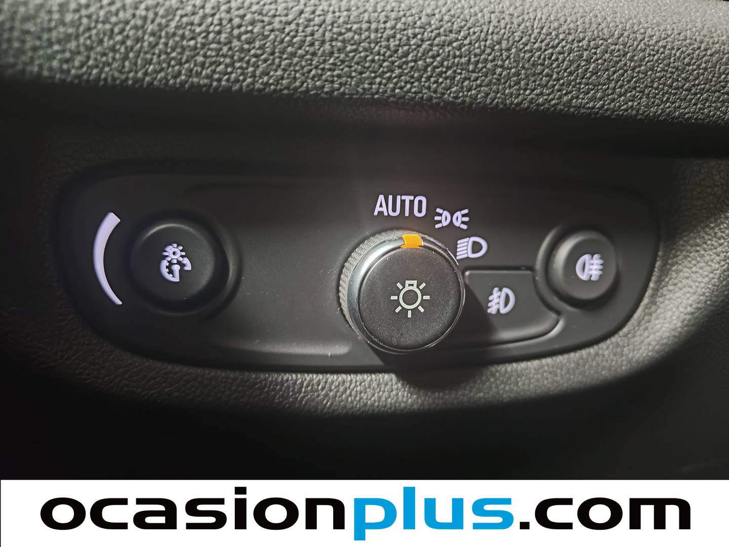 Foto Opel Insignia Opel Insignia Sports Tourer 1.6 CDTI D Innovation (136 CV)