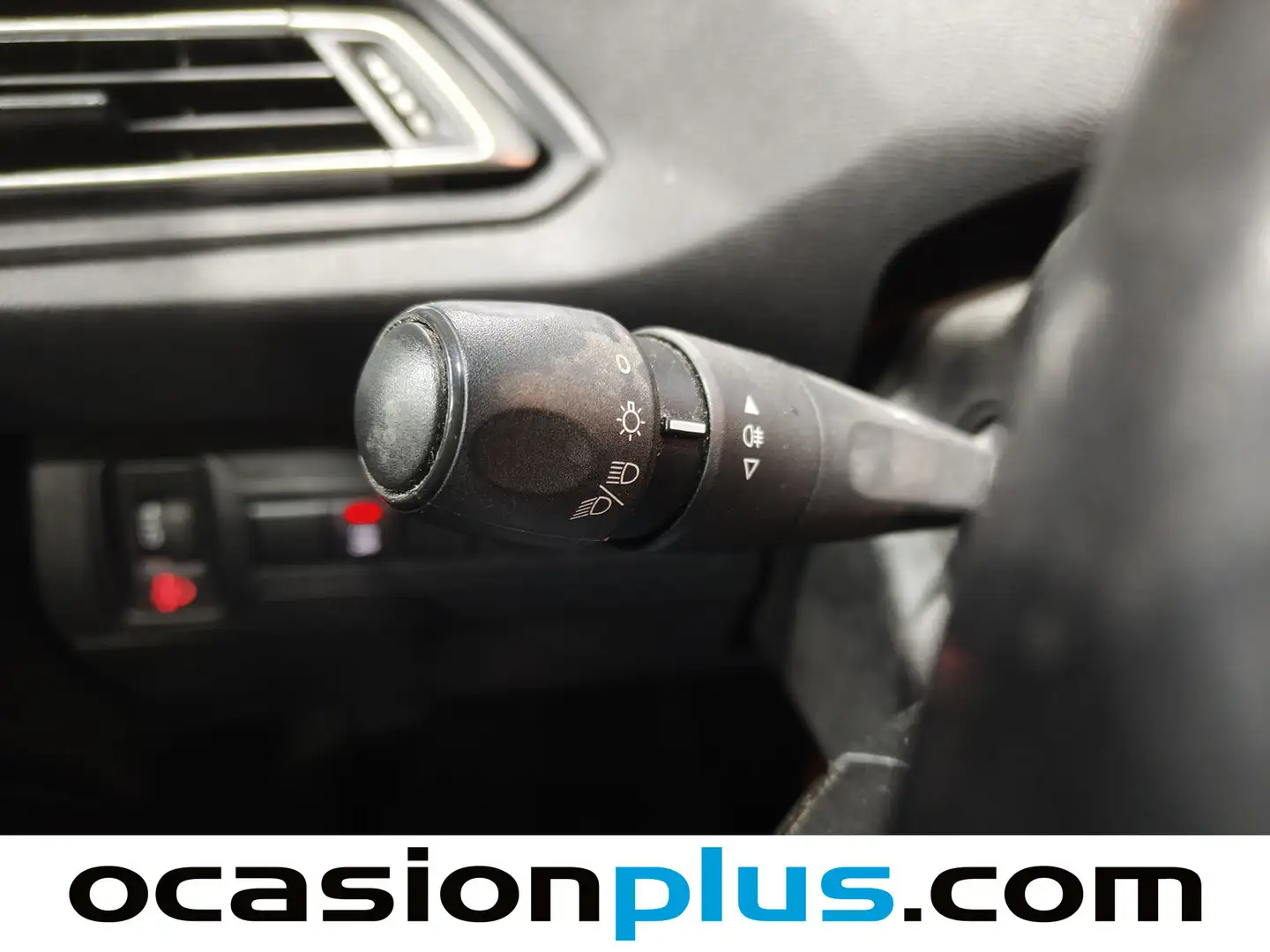 Foto Peugeot 308 Peugeot 308 PureTech 110 S&S Access (110 CV)