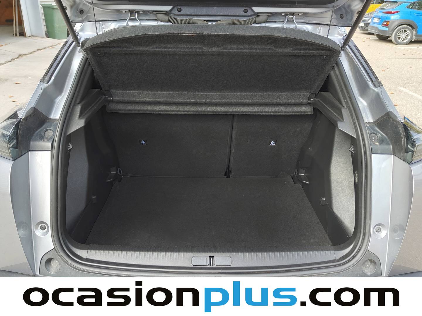 Foto Peugeot 2008 Peugeot 2008 Allure Hybrid eDCS6 (136 CV)