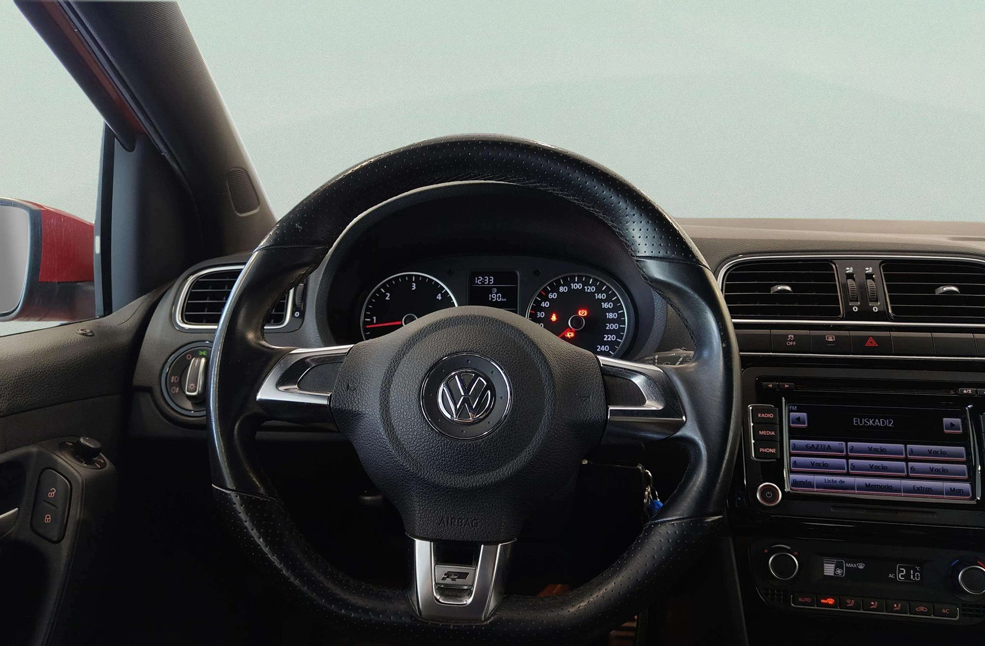 Volkswagen Polo Sport by R-Line 1.6 TDI - foto 24