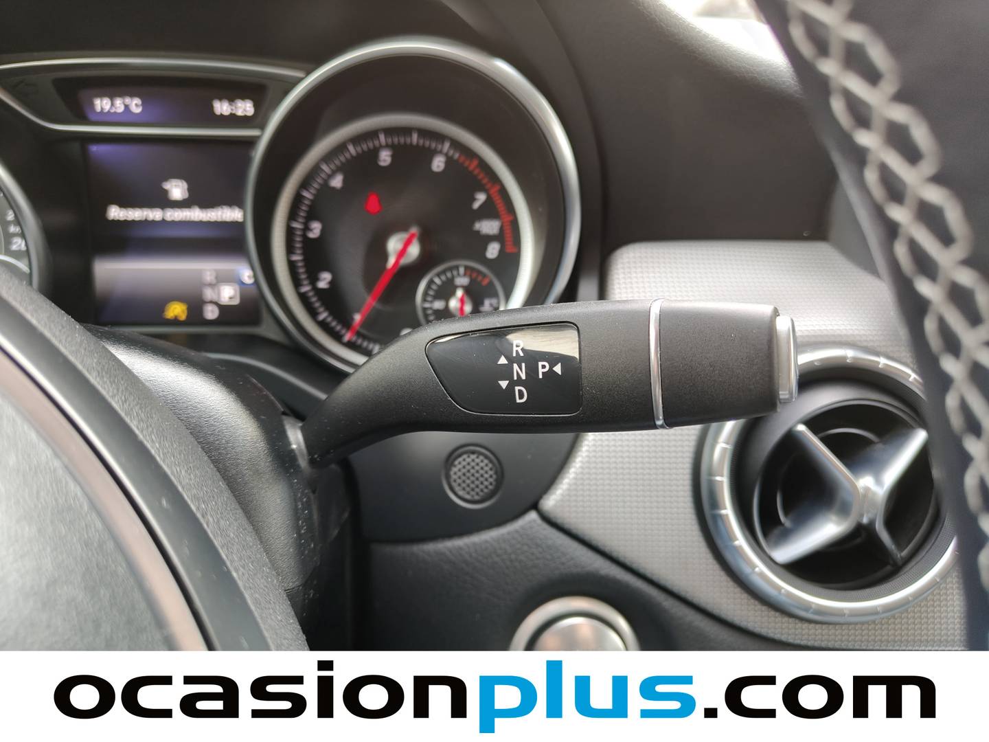 Mercedes CLA Mercedes-Benz CLA 180 (122 CV) de segunda mano