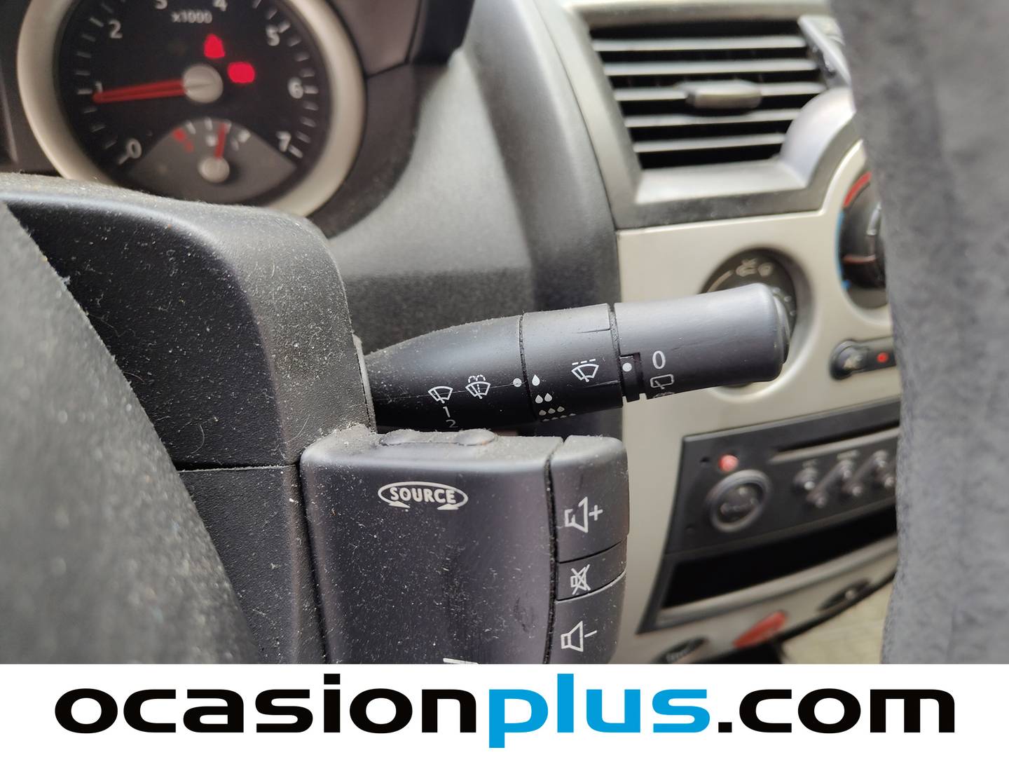 Foto Renault Mégane Renault Megane 1.4 16v Confort Expression (98 CV)