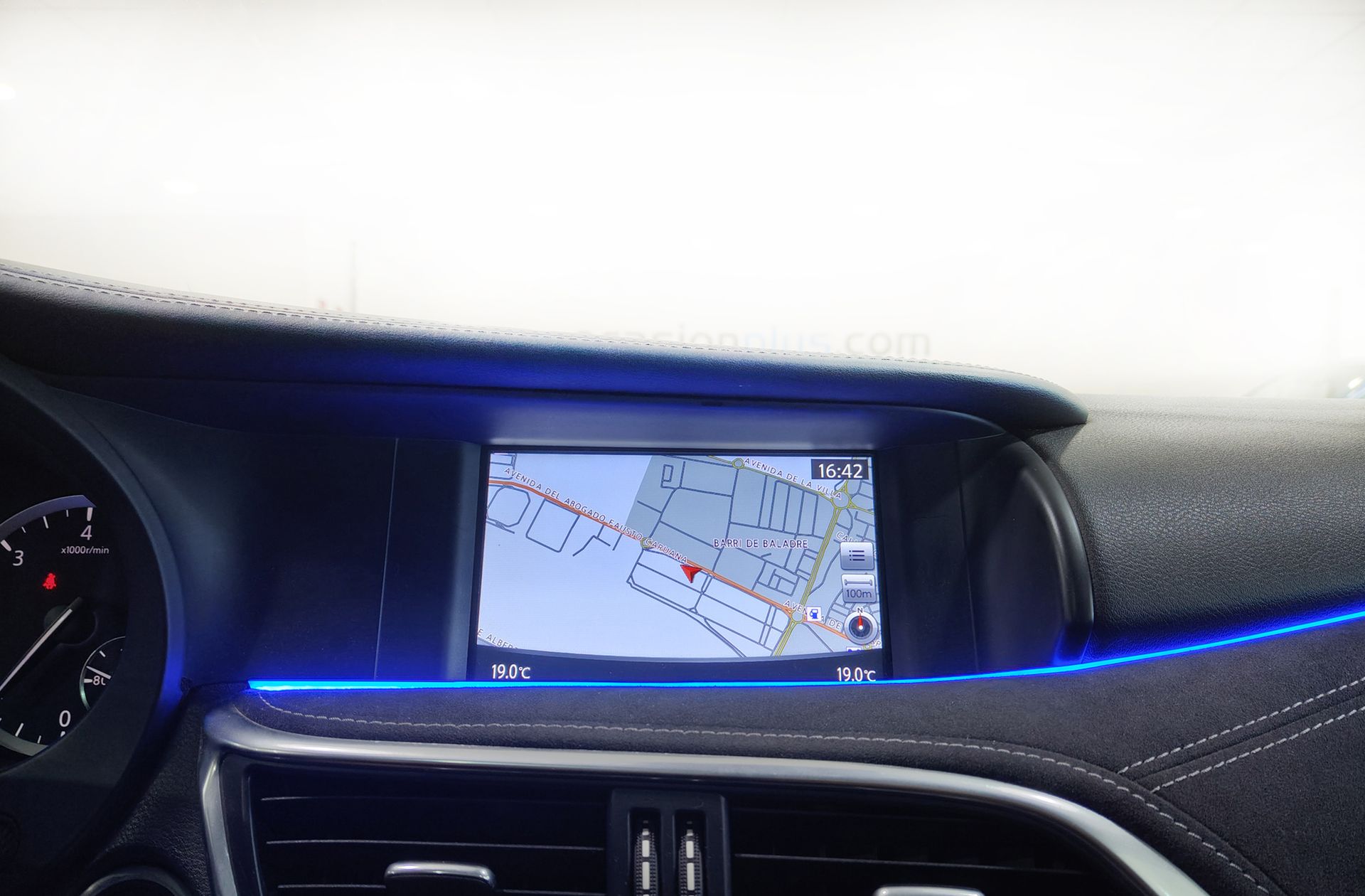 Infiniti Q30 1.5D Sport - foto 10
