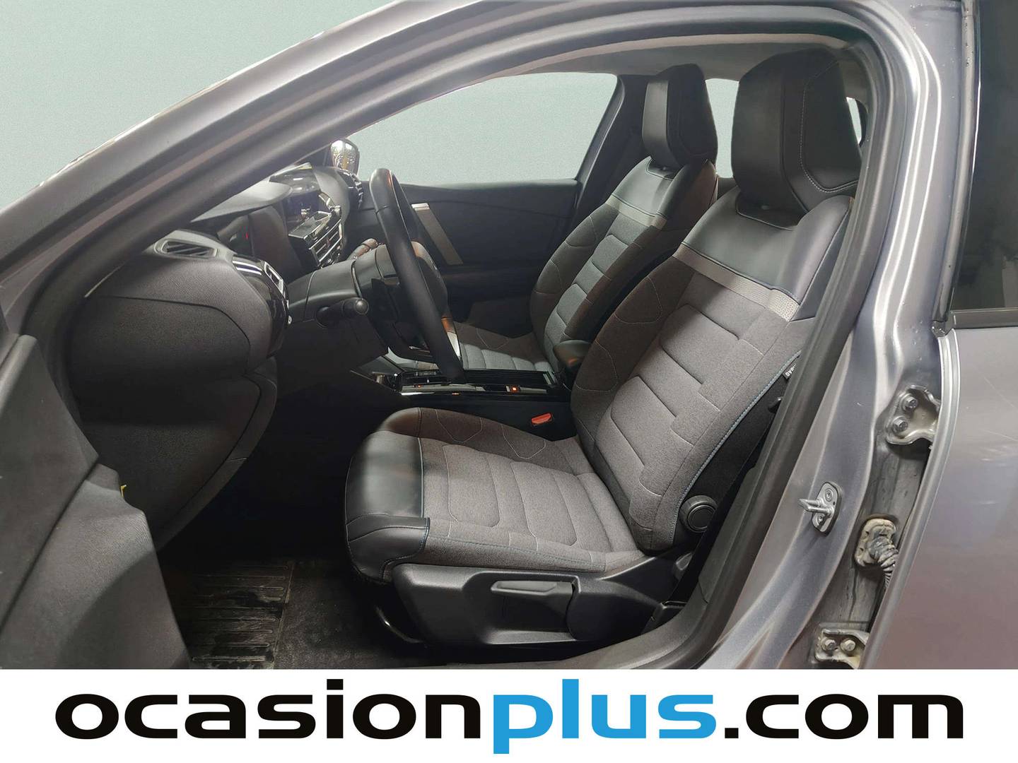 Foto Citroën C4 Citroen C4 PureTech 130 S&S 6v Feel Pack EAT8 (130 CV)