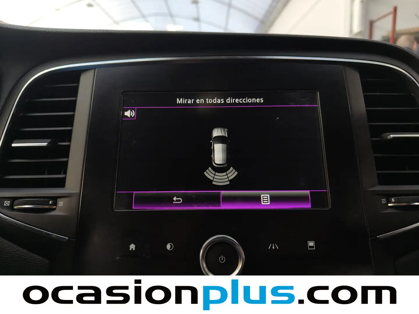 Foto Renault Mégane Renault Megane Zen TCe (140 CV) GPF