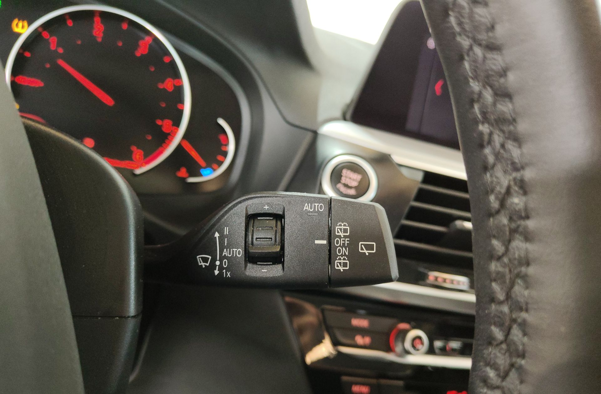 BMW X3 sDrive18d - foto 28