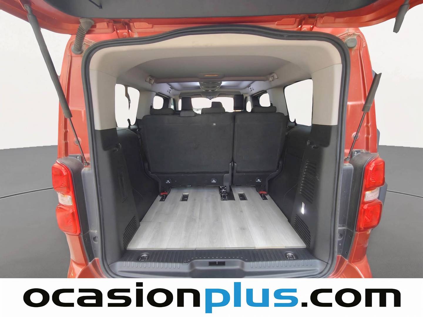 Foto Peugeot Traveller Peugeot Traveller 2.0 BlueHDi Business Long EAT8 (180 CV) GT Line 9 Plazas siete plazas