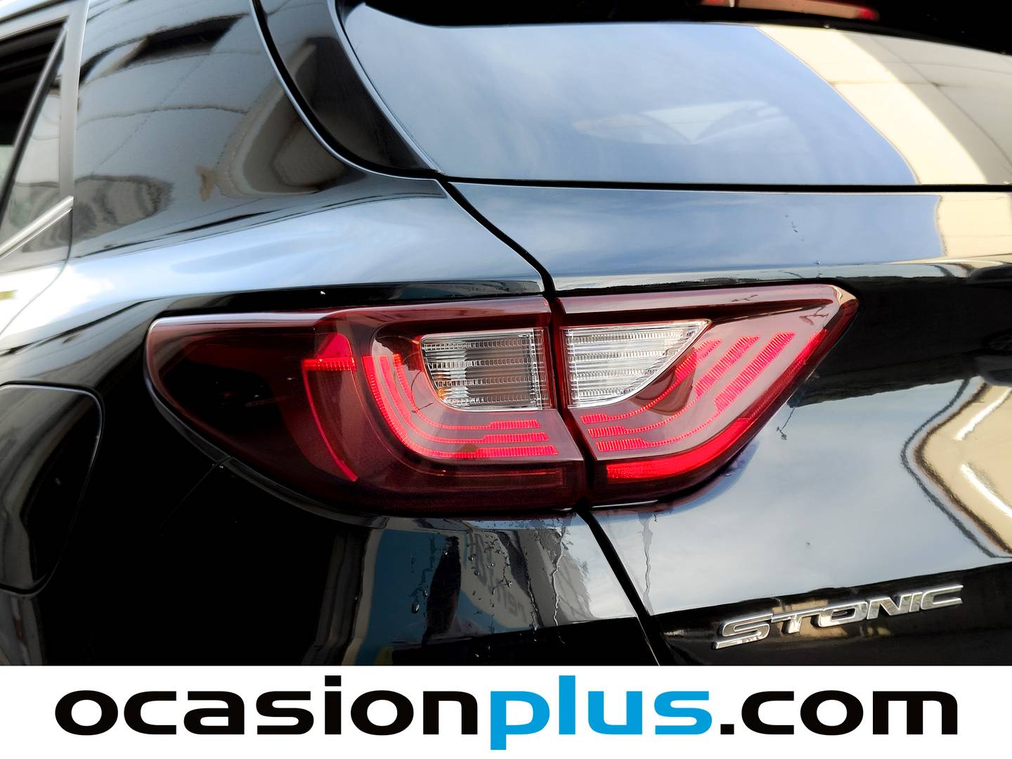 KIA Stonic KIA Stonic 1.0 T-GDi Black Edition DCT (120 CV) gasolina