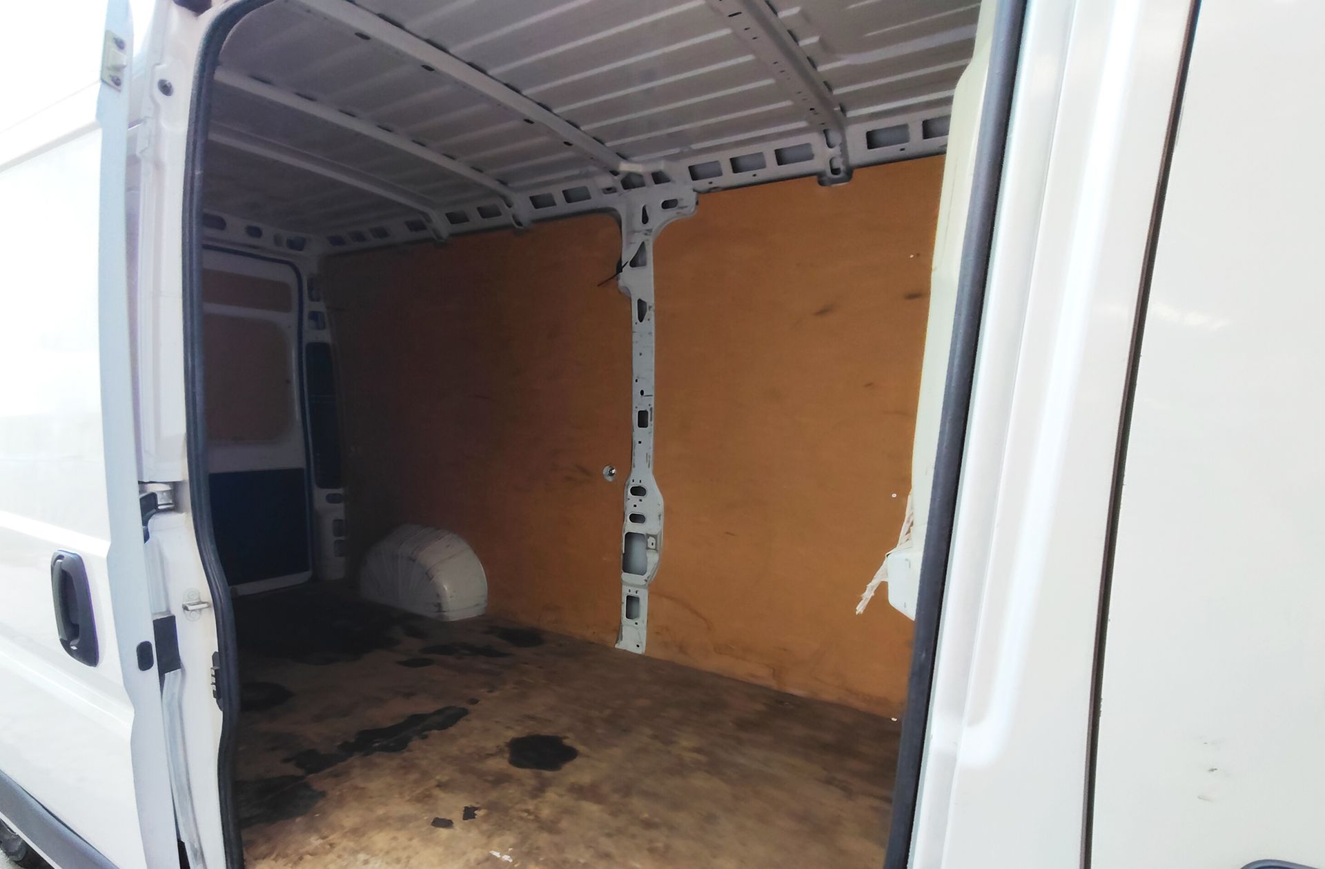 Opel Movano Furgon 2.2 BlueHDi Base L3H2 3.5T - foto 12