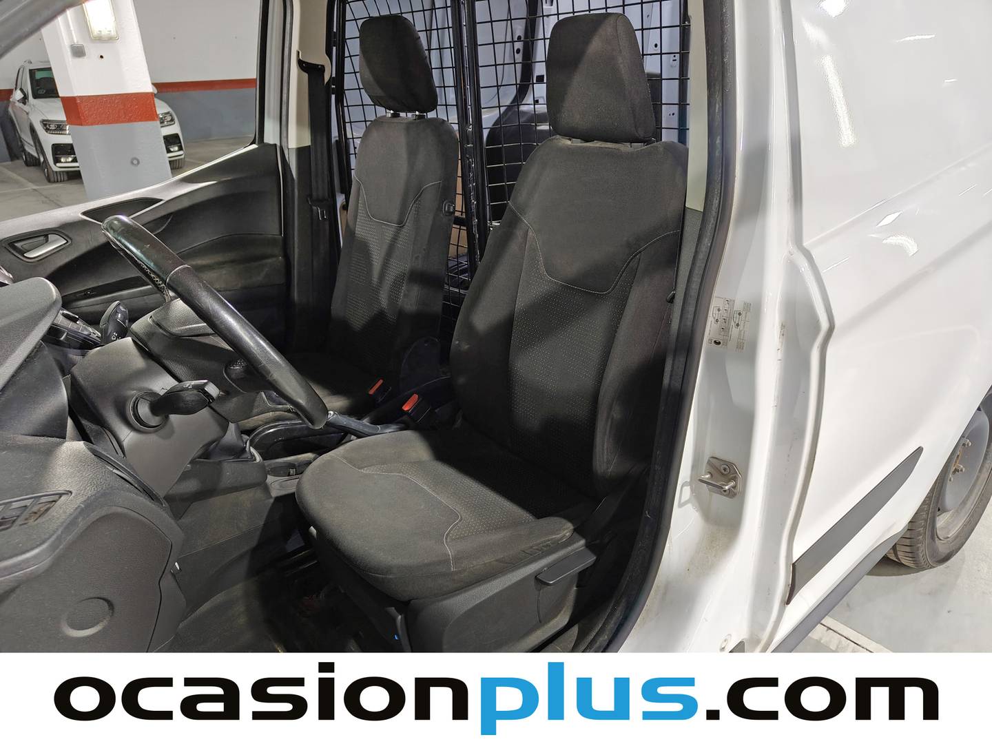Foto asientos delanteros Ford Transit Courier Ford Transit Courier Furgon 1.5 TDCI Trend (95 CV)