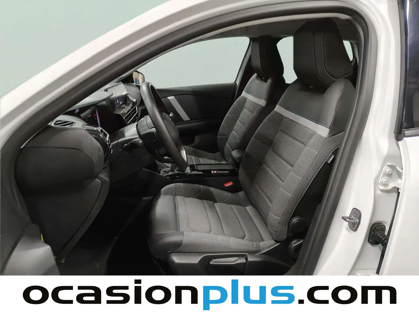 Foto Citroën C4 Citroen C4 PureTech 130 S&S Plus (131 CV)