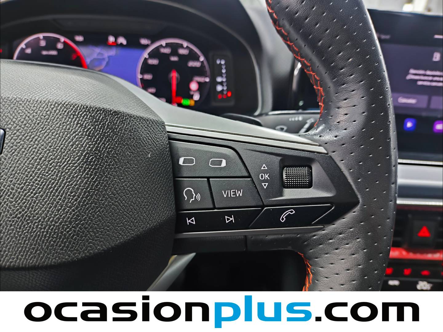 Foto Seat Arona SEAT Arona 1.0 TSI S&S FR Plus DSG (110 CV)