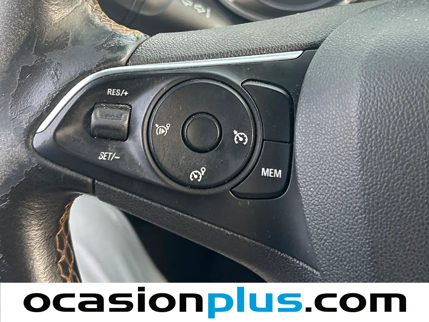 Foto Opel Crossland X Opel Crossland X 1.2 Turbo S&S Innovation Auto (130 CV)