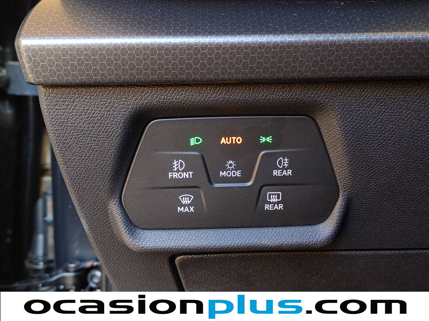 Foto Seat León SEAT León 1.5 TSI S&S Style 25 Aniversario (116 CV)