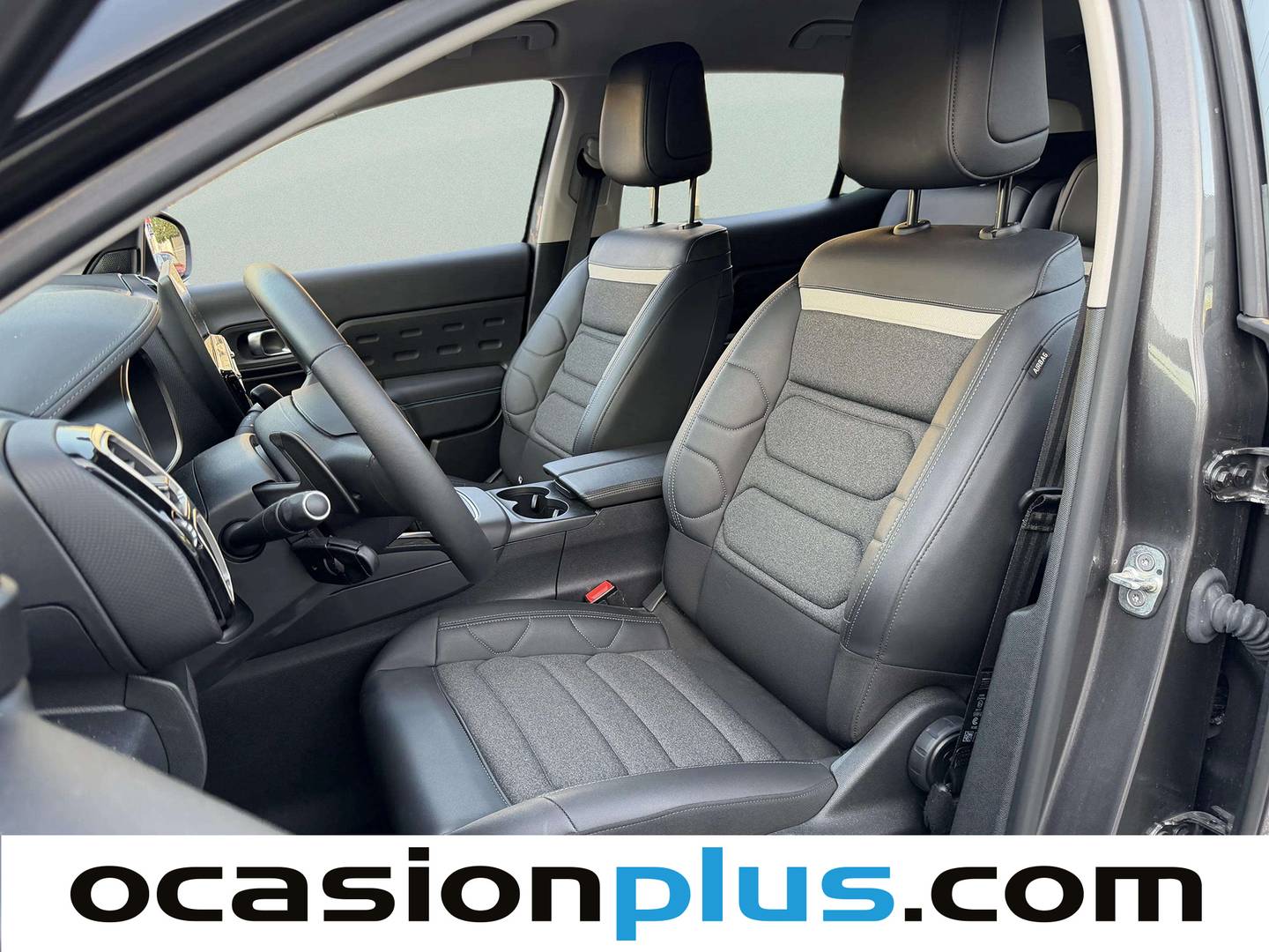 Foto asientos delanteros Citroën C5 Aircross Citroen C5 Aircross Hybrid Plus e-DCS6 (136 CV)