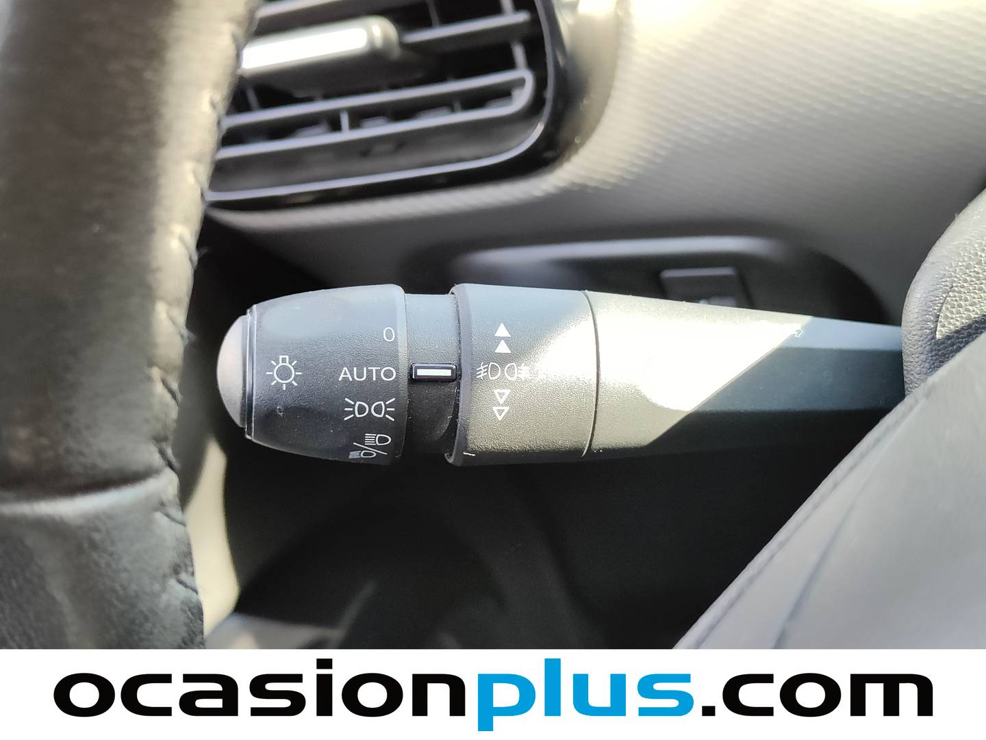 Equipamiento del Citroën C4 Cactus Citroën C4 Cactus PureTech 110 S&S Feel (110 CV)