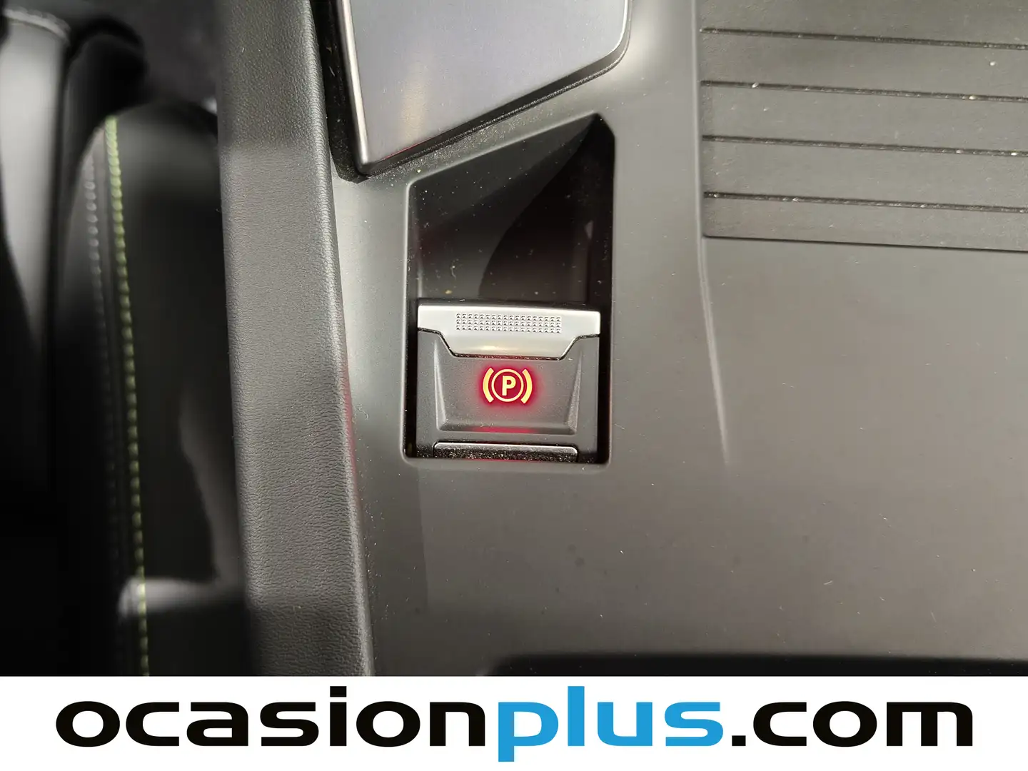 Foto Peugeot 308 Peugeot 308 SW Hybrid 180 GT Pack eEAT8 (180 CV)