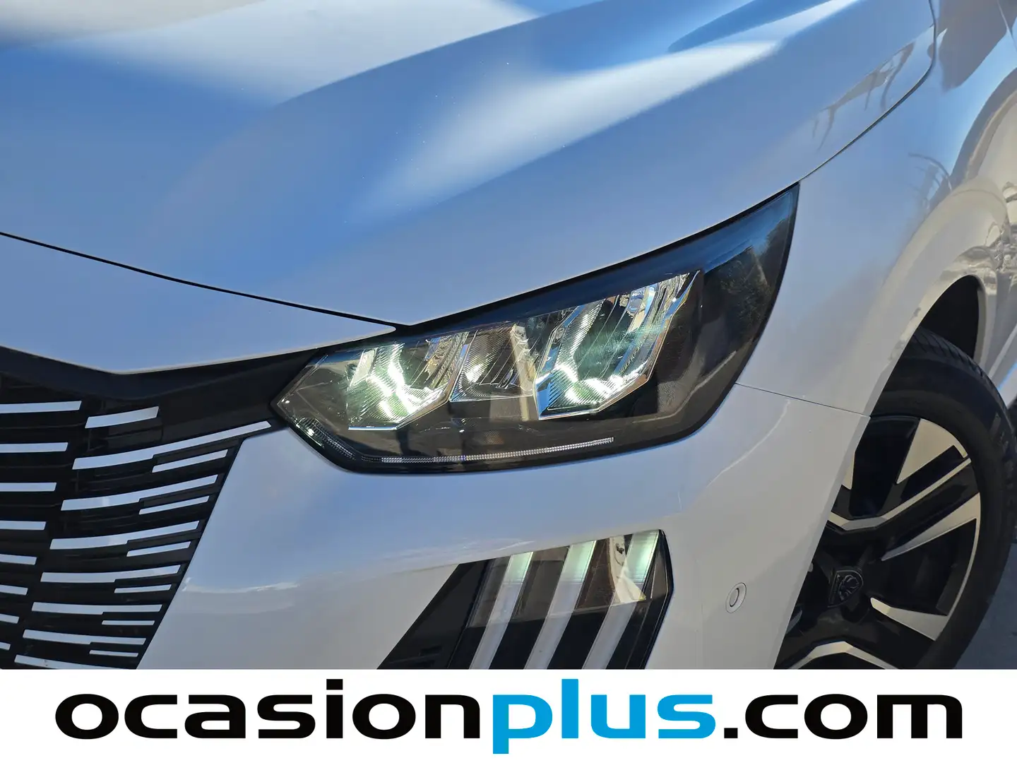 Foto Peugeot 208 Peugeot 208 PureTech 100 Allure (100 CV)