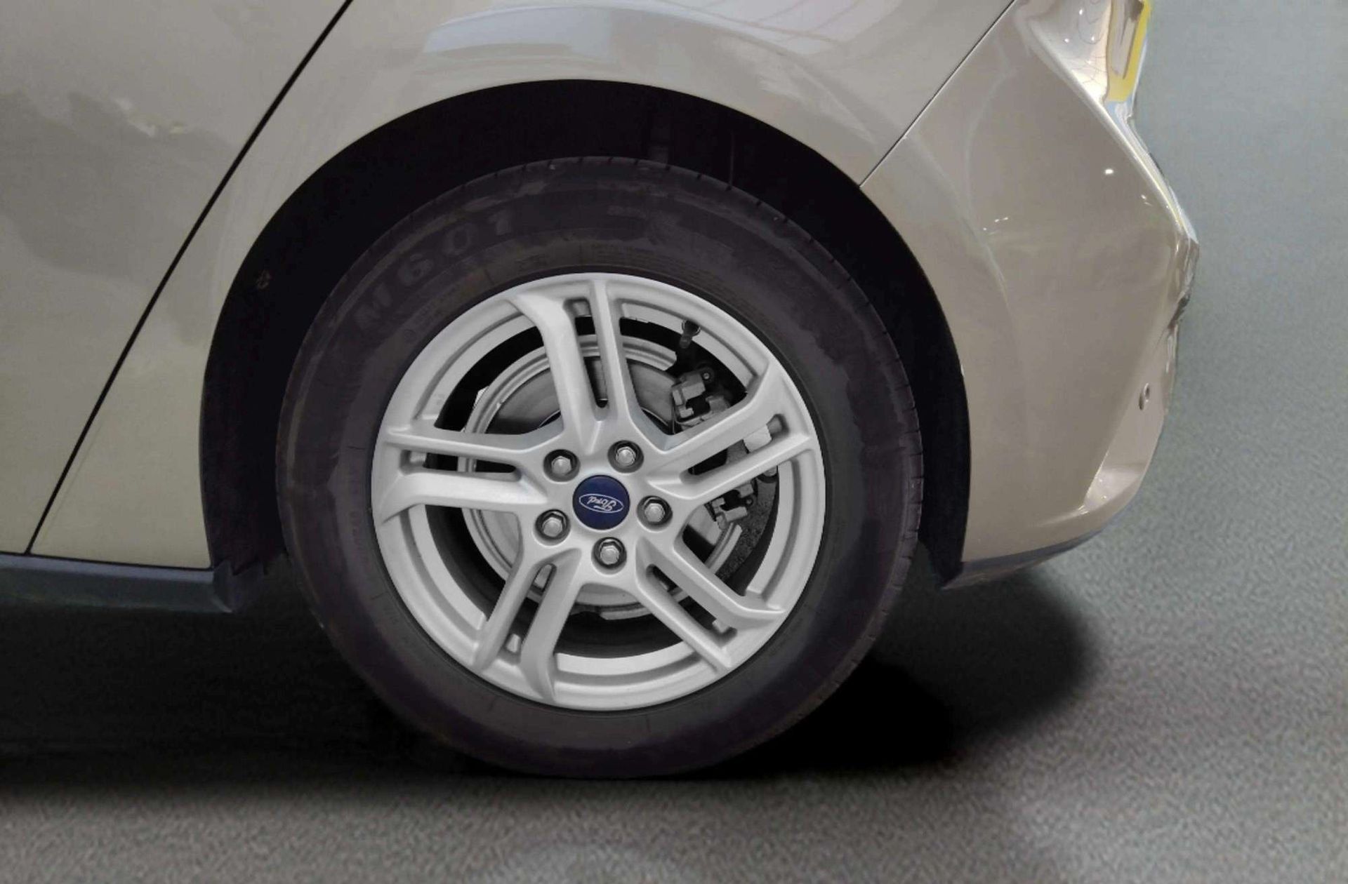 Ford Focus 1.0 EcoBoost Trend Edition - foto 34