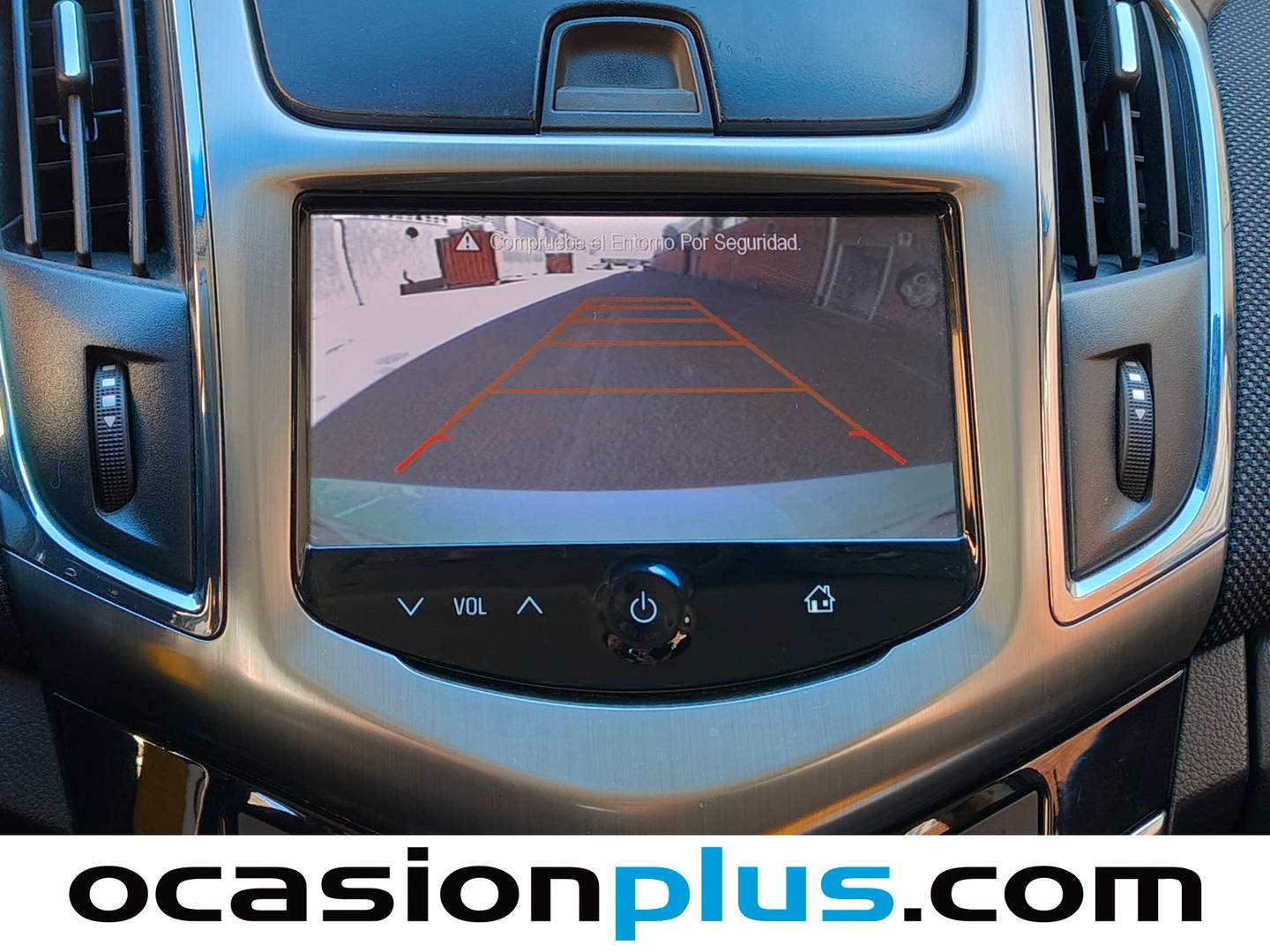 Extras y acabados del Chevrolet Cruze Chevrolet Cruze 2.0 VCDI LT+ Clima (163 CV)