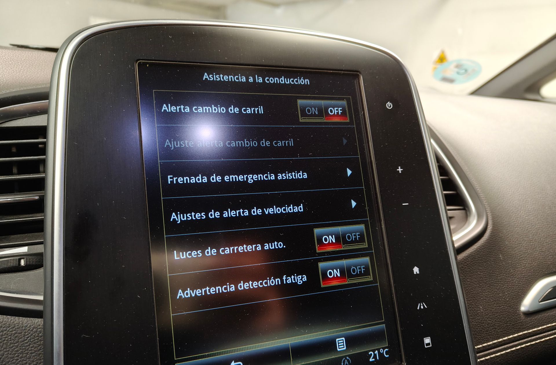 Renault Scénic Zen Energy dCi - foto 10