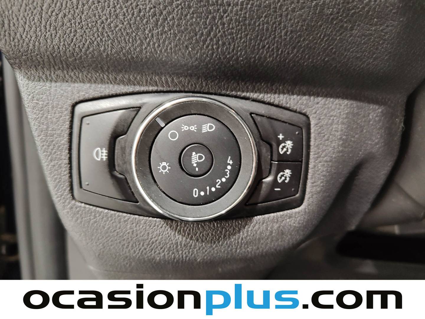 Ford Tourneo Courier Ford Tourneo Courier 1.0 EcoBoost Ambiente (100 CV) de segunda mano