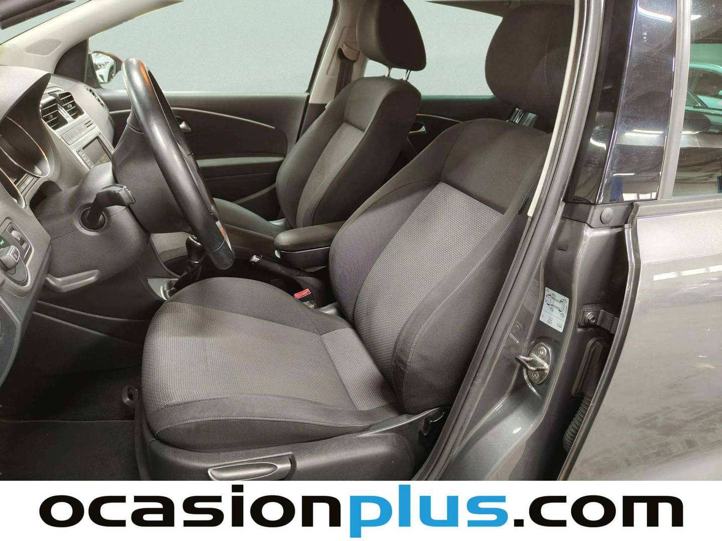 Foto asientos delanteros Volkswagen Polo Volkswagen Polo Sport 1.2 TSI BMT (90 CV)