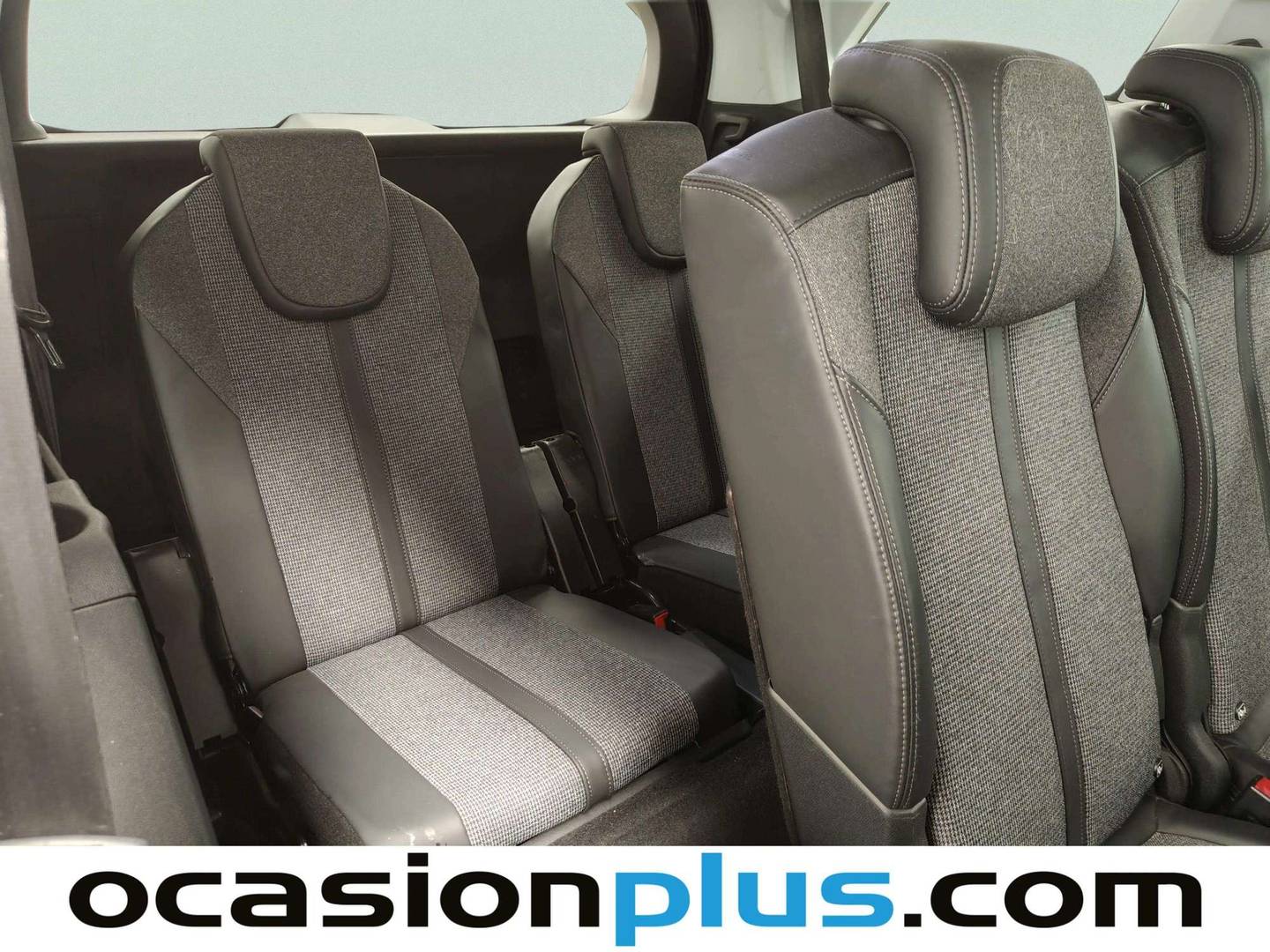 Foto asientos delanteros Peugeot 5008 Peugeot 5008 BlueHDi 120 S&S Allure (120 CV) 7 Plazas