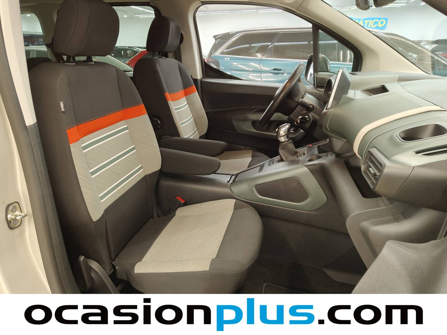 Foto Citroën Berlingo Citroen Berlingo BlueHDi 100 S&S Talla M Shine  (102 CV)