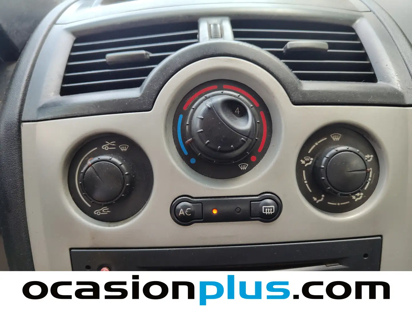 Foto Renault Mégane Renault Megane 1.4 16v Confort Expression (98 CV)