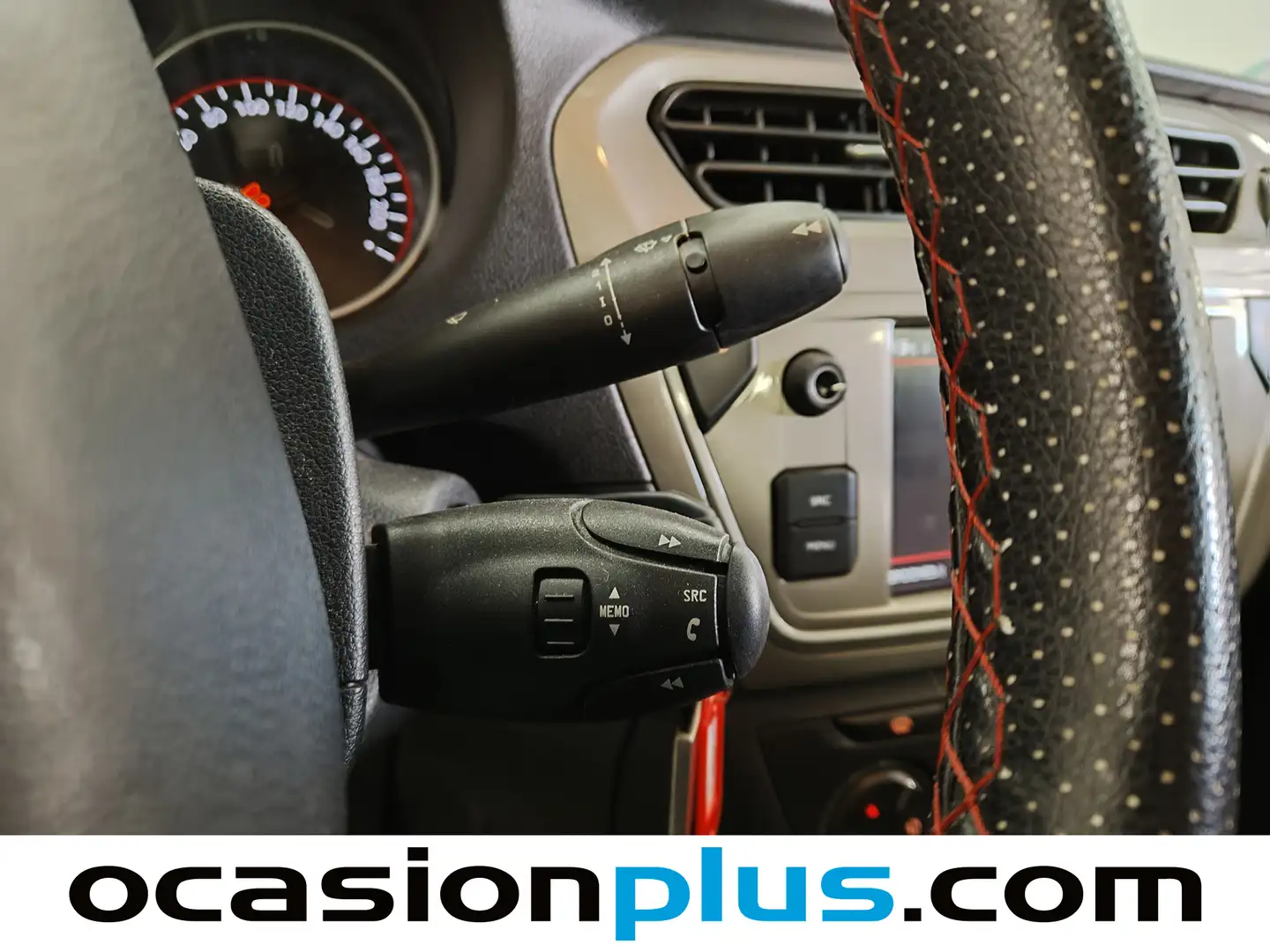 Foto Citroën C-Elysée Citroen C-Elysee BlueHDi 100 Shine (102 CV)