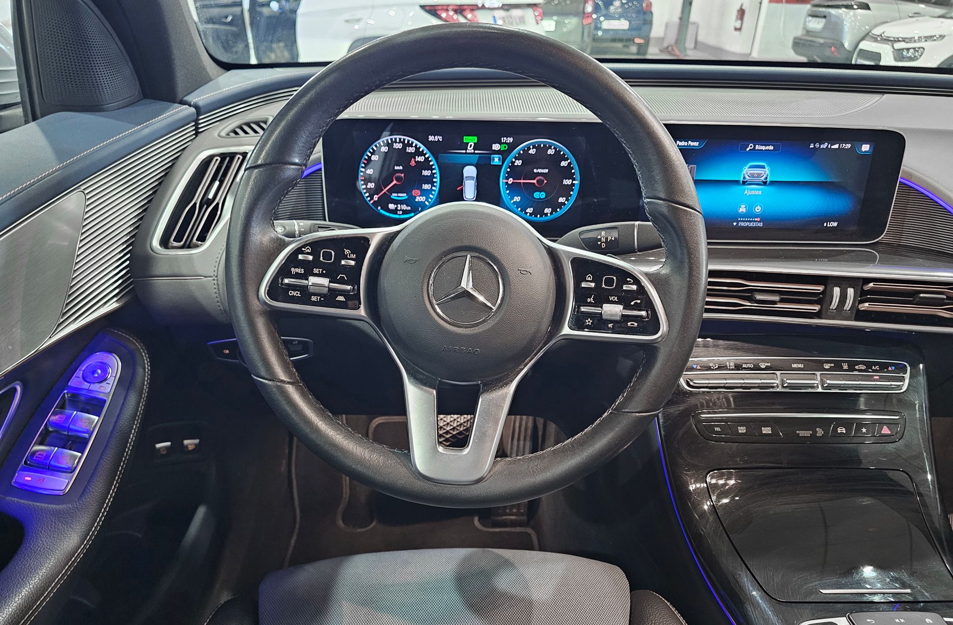 Mercedes-Benz EQC SUV 400 4Matic Pack AMG - foto 28