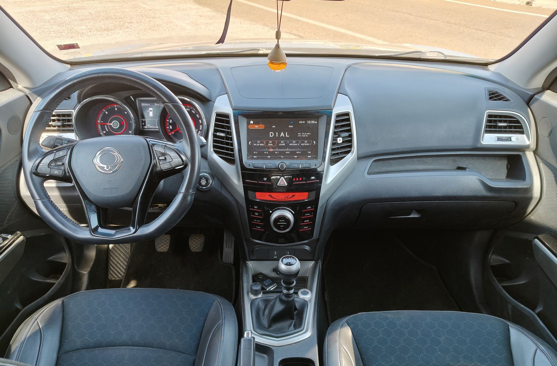 SsangYong Tivoli D16T Limited 4x2 - foto 6