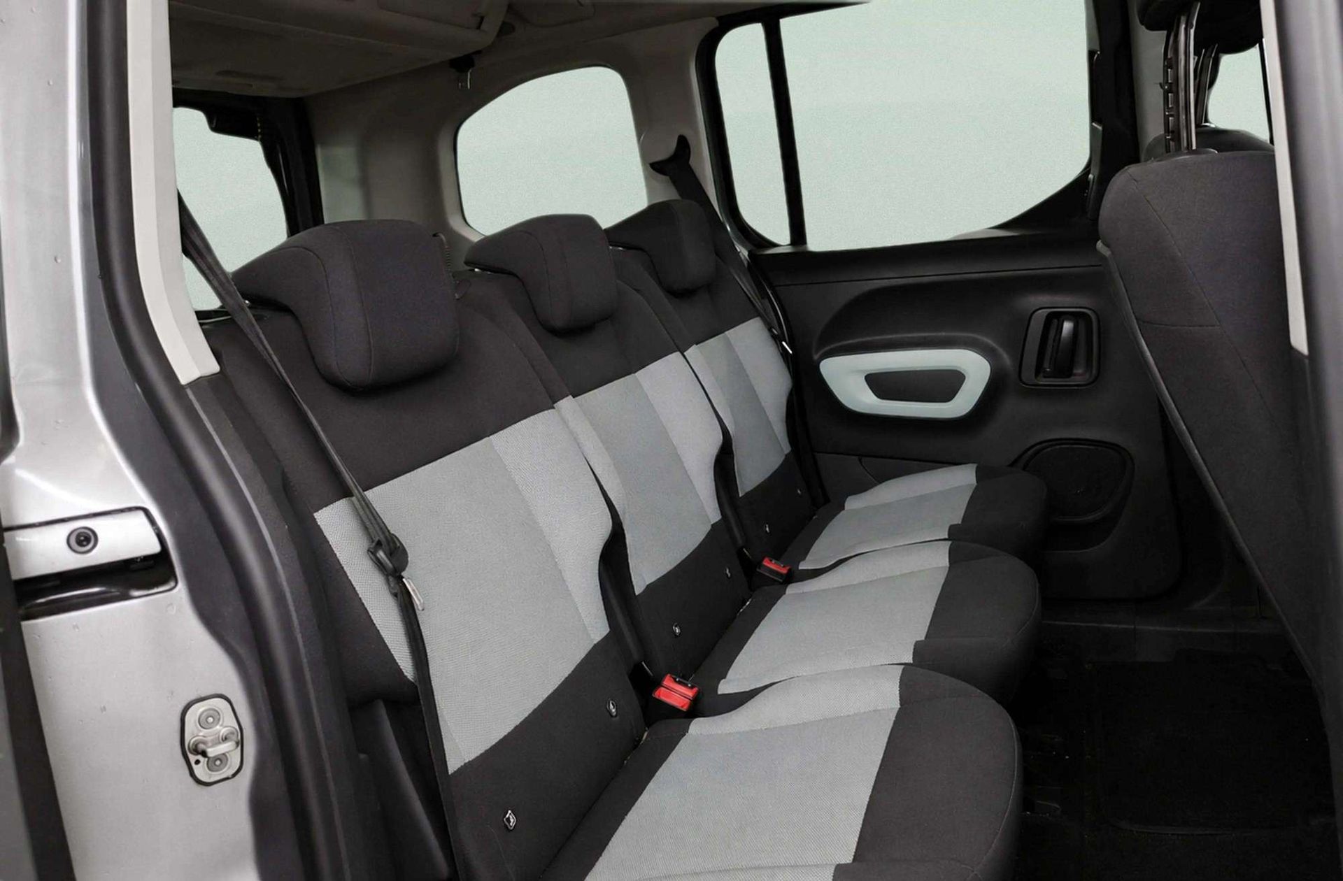 Citroën Berlingo BlueHDi 130 Talla M Shine - foto 20