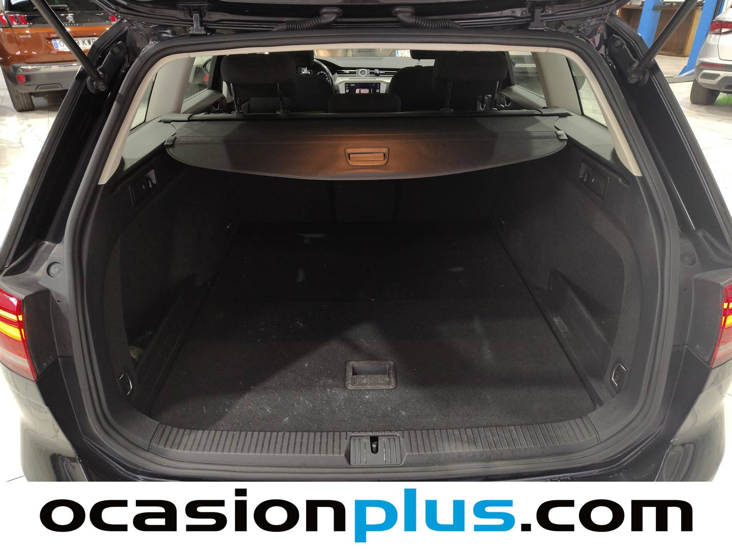 Foto Volkswagen Passat Volkswagen Passat Variant Variant Advance 1.6 TDI (120 CV)