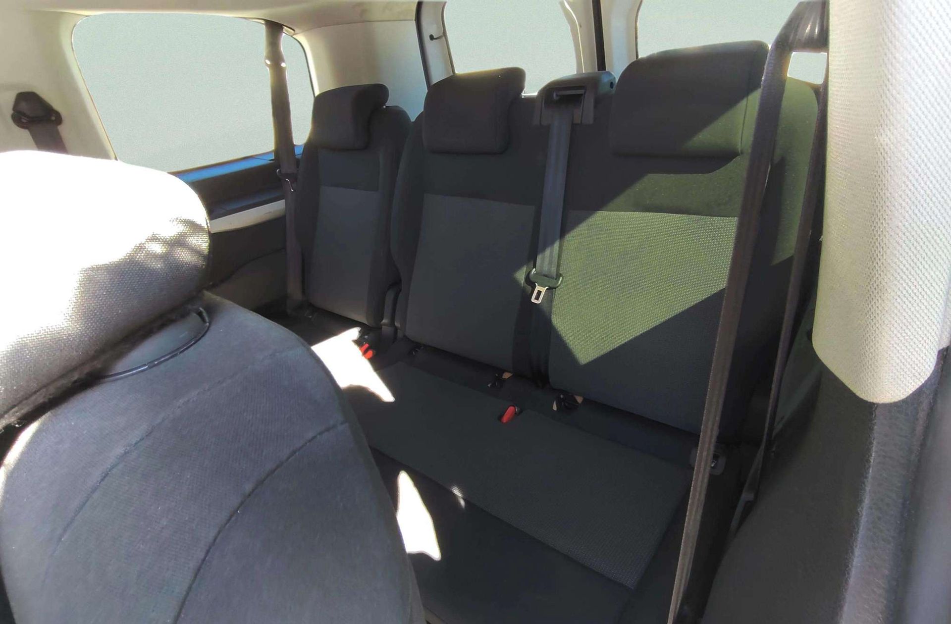 Toyota Proace Verso 2.0D VX Plus Shuttle L1 - foto 7