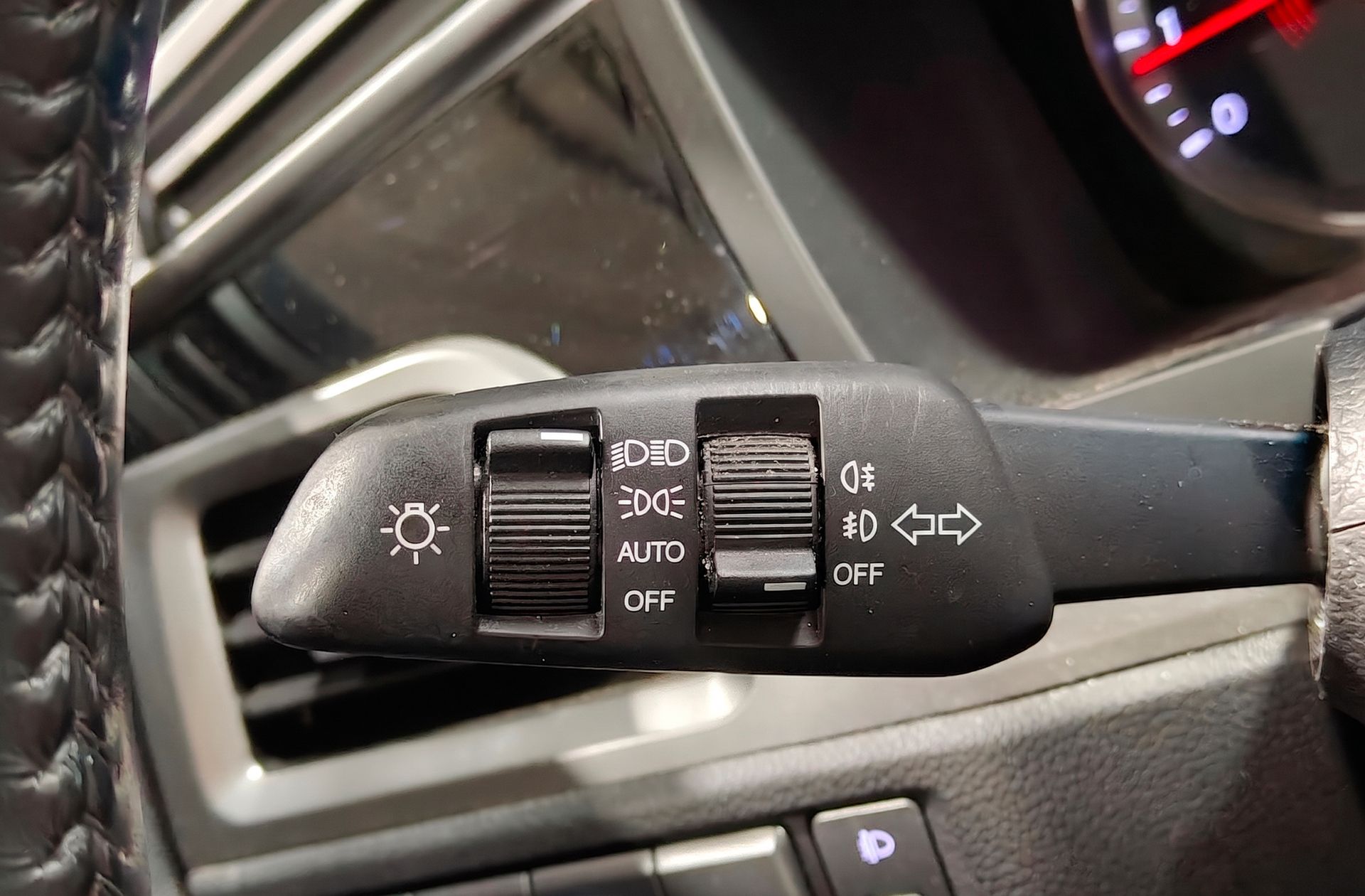 SsangYong Korando G15T Urban - foto 26