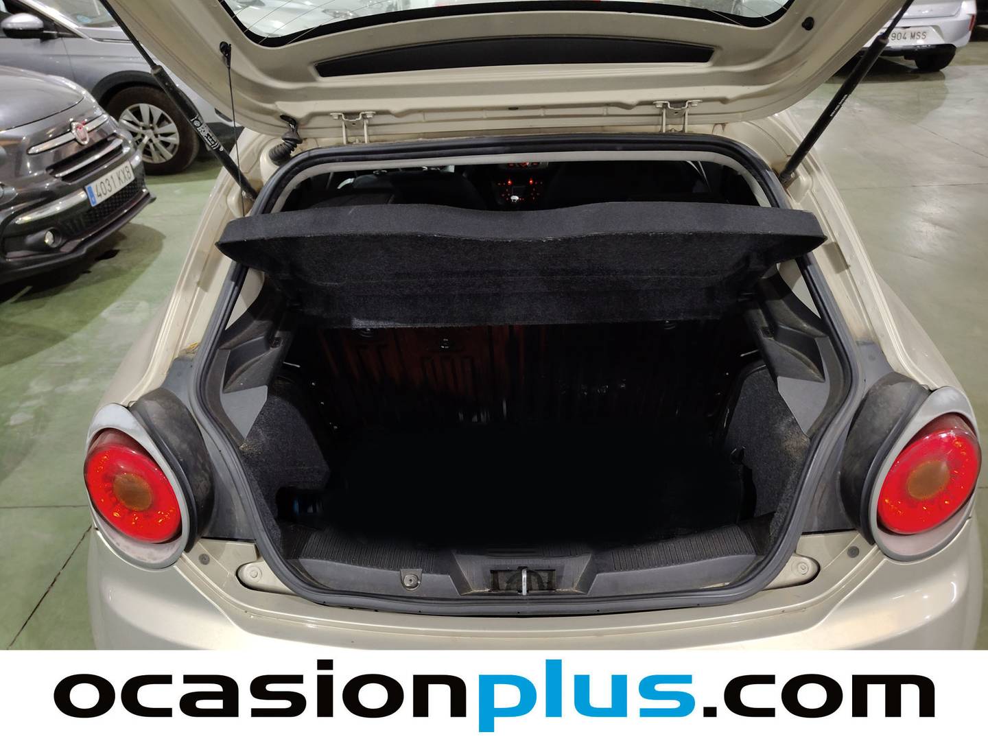 Foto Alfa Romeo MiTo Alfa Romeo Mito 1.4 Junior (78 CV) siete plazas