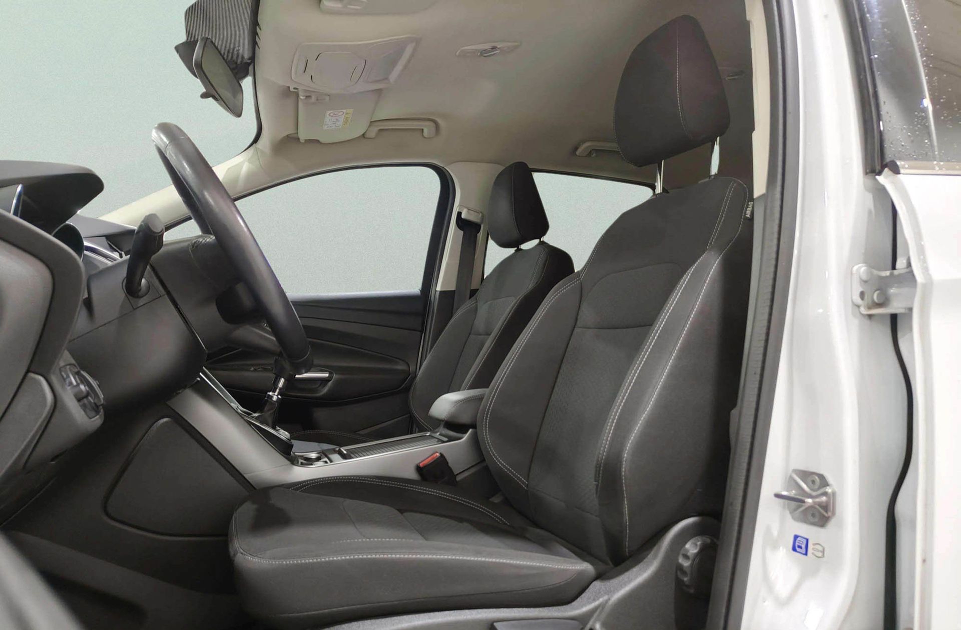 Ford Kuga 1.5 EcoBoost Trend 4x2 - foto 11