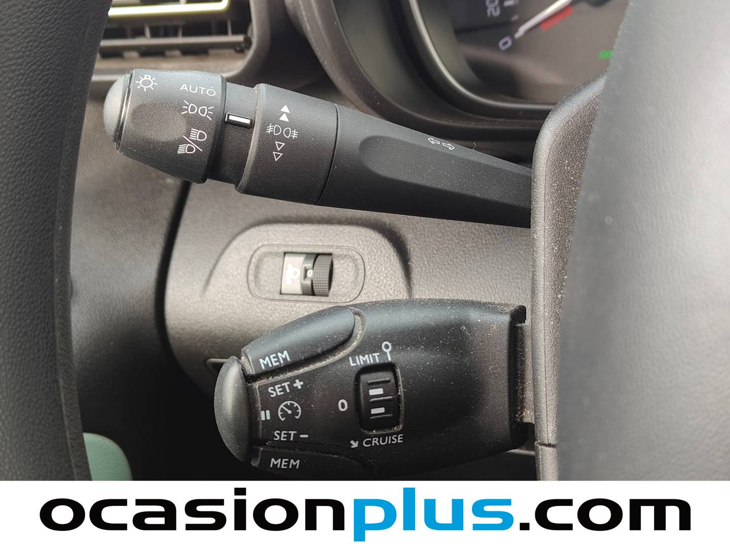 Acabados Citroën Berlingo Citroen Berlingo BlueHDi 100 S&S Talla M Feel (102 CV)