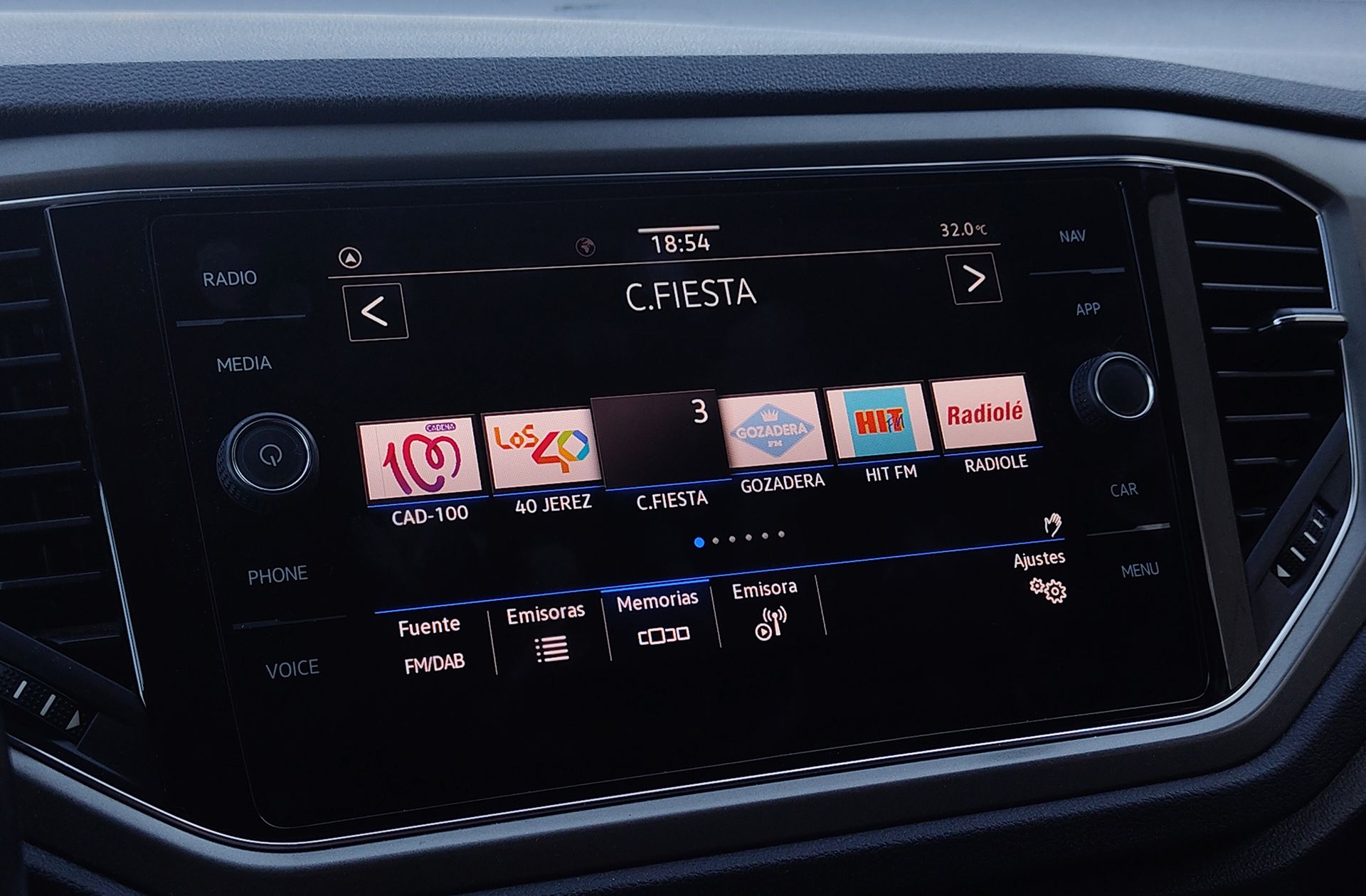 Volkswagen T-Roc Advance 1.0 TSI - foto 27
