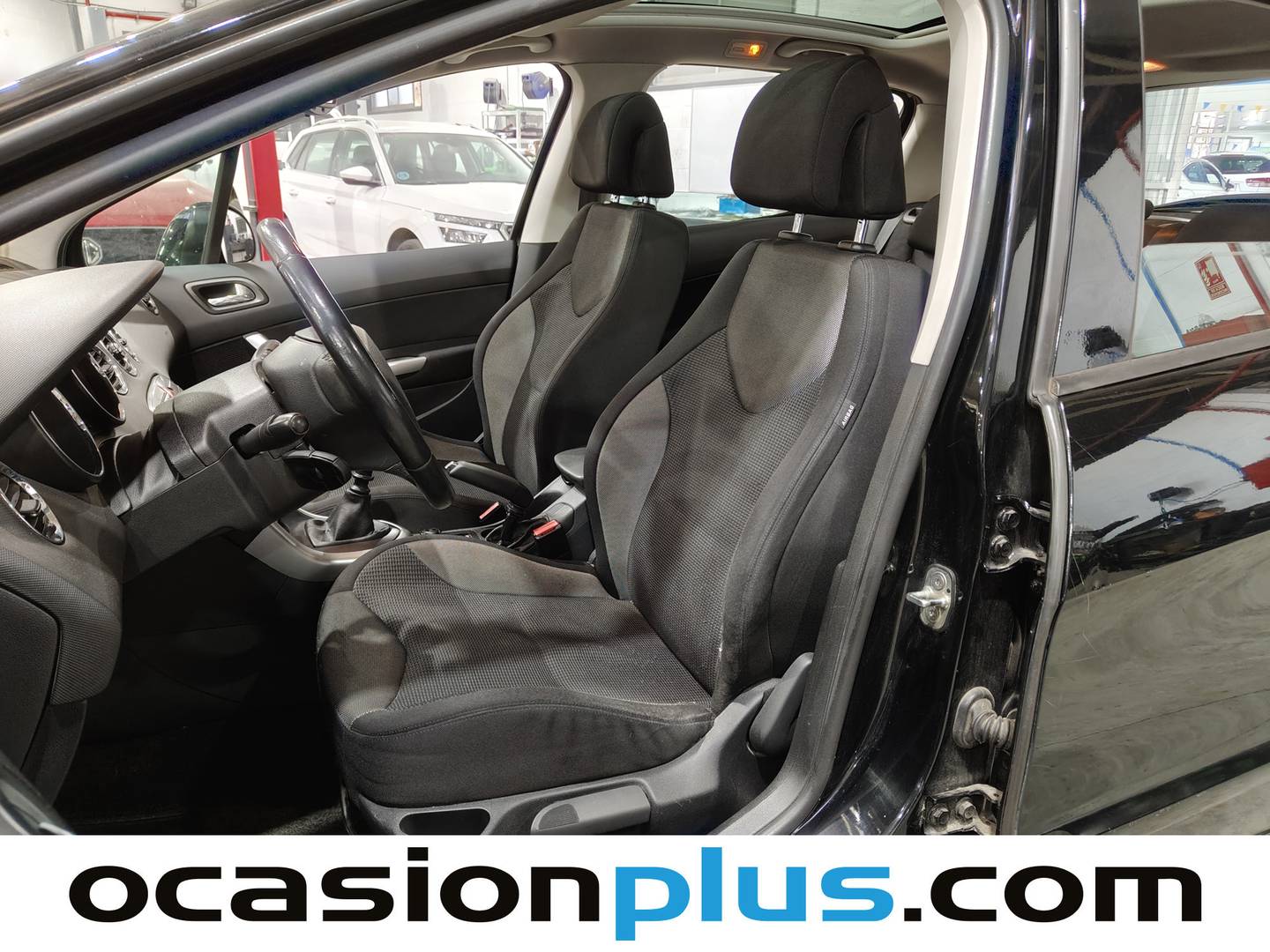 Foto asientos delanteros Peugeot 308 Peugeot 308 1.6 HDI FAP Premium (110 CV)