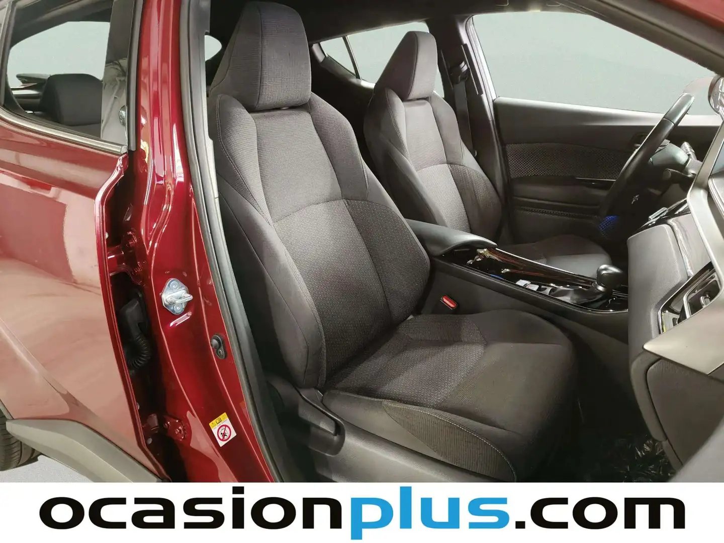 Foto Toyota C-HR Toyota C-HR 1.8 125H Advance  (122 CV)