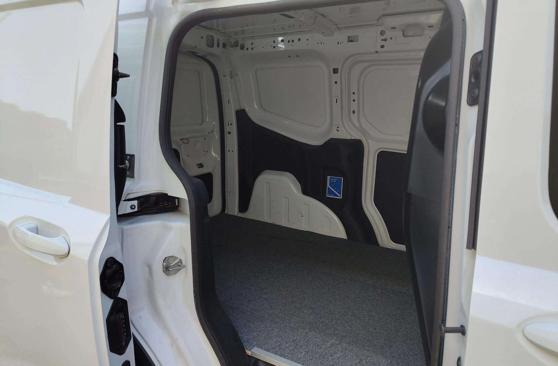 Ford Transit 1.5 EcoBlue Active - foto 14